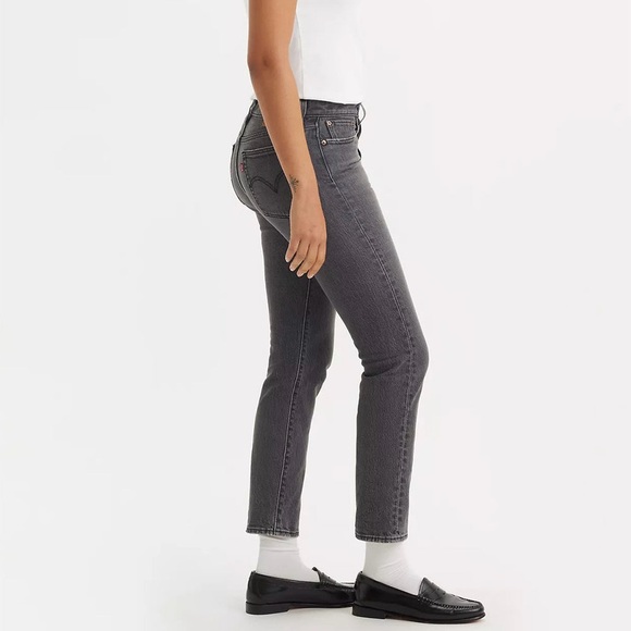 Levi’s Wedgie Straight *NWT* 27 X 28 - Picture 6 of 6